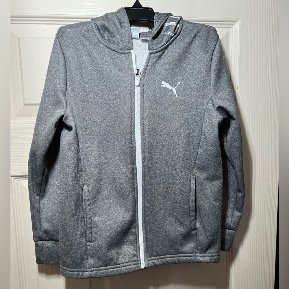 Puma Hoodie-LIKE NEW - Picture 2 of 4